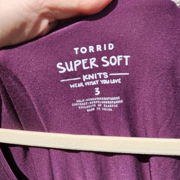 Nwot Torrid Lace V-Neck Ruched Front Long Sleeve Top dress 3 - Picture 11 of 13